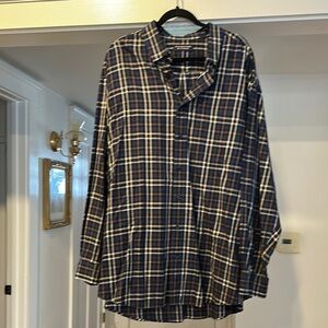 Roundtree & Yorke Blue and White Dress Shirt